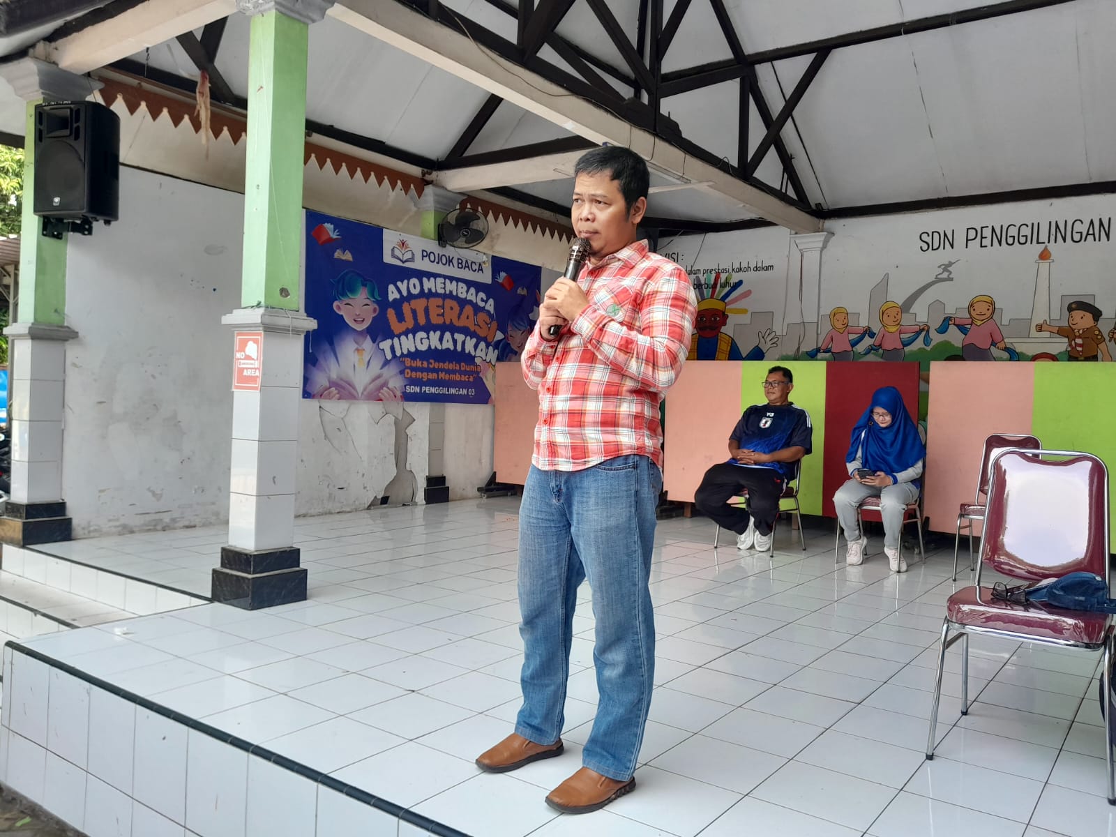 Wisata LiterAsyik Ke SDN Penggilingan 03